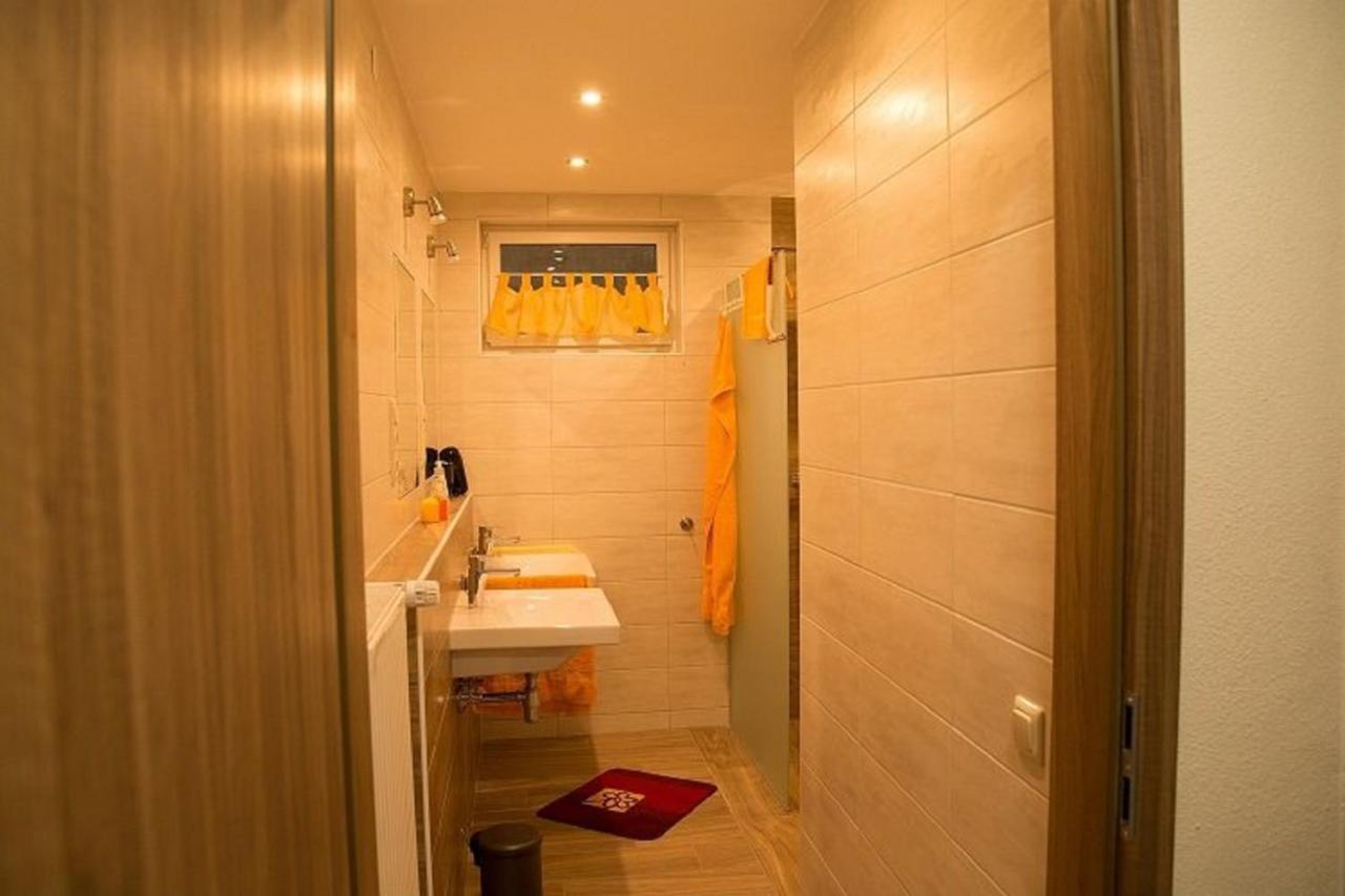 Hofheim in Unterfranken Ferienwohnung Frau Klara מראה חיצוני תמונה